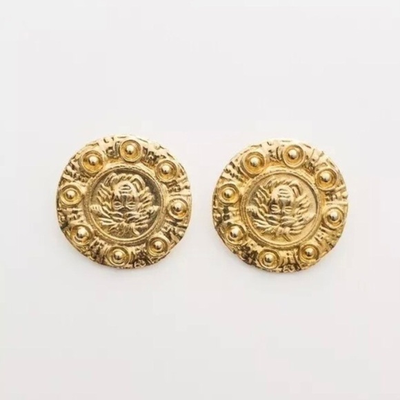 Large Round Chunky Earrings Gold Tone Medusa Face Design Bold Statement - Picture 3 of 9